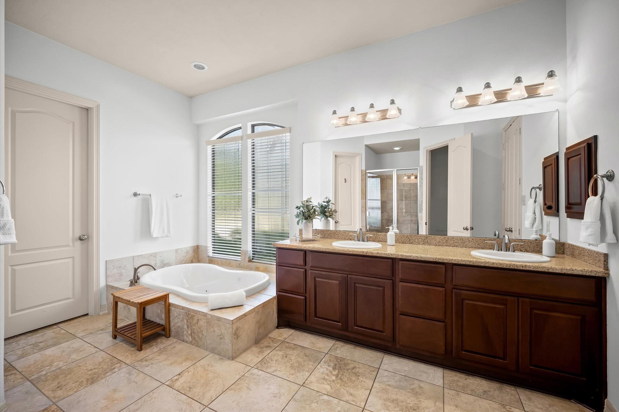 241 W Tupelo Green Circle