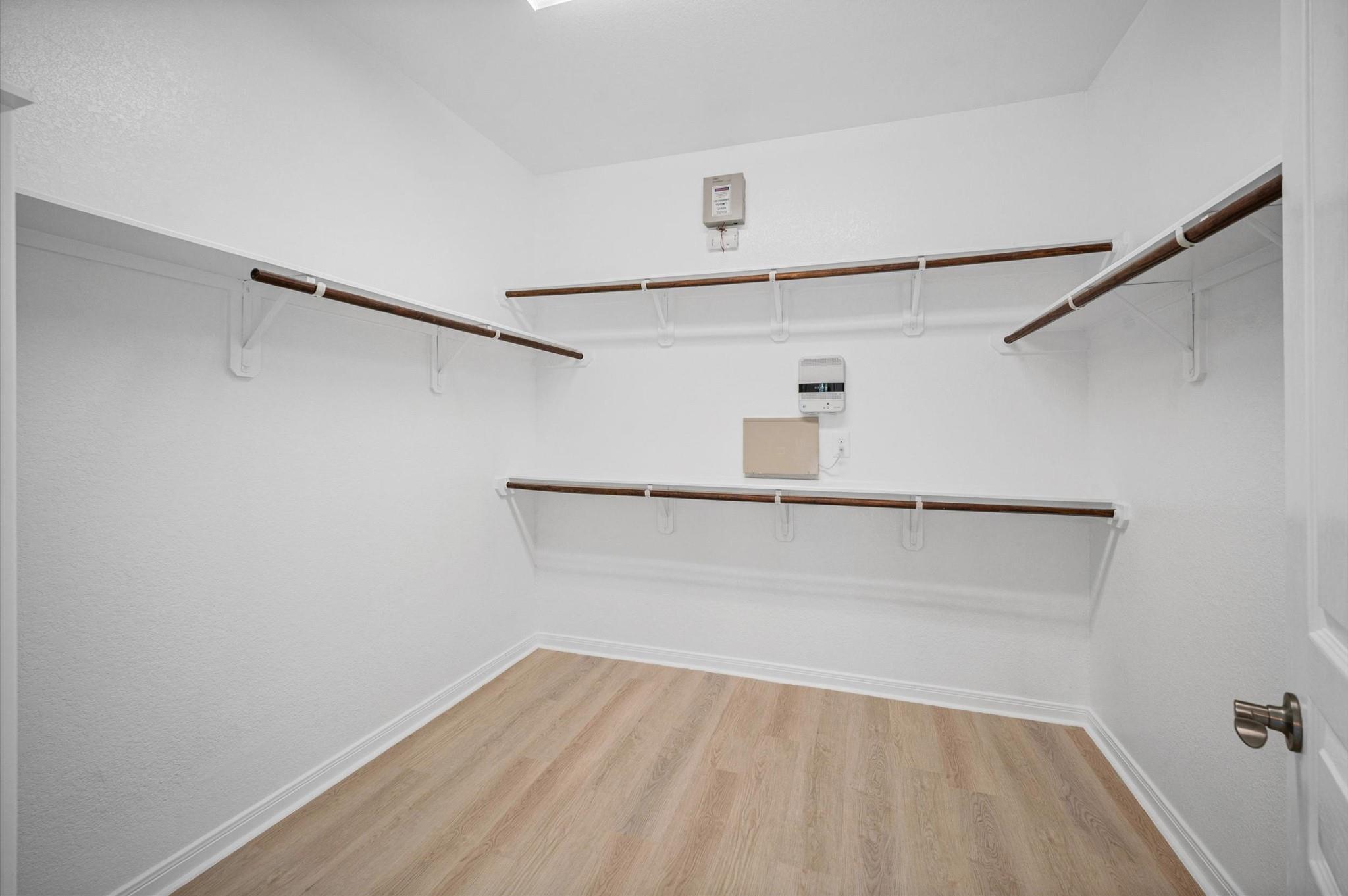 10 Log House Court