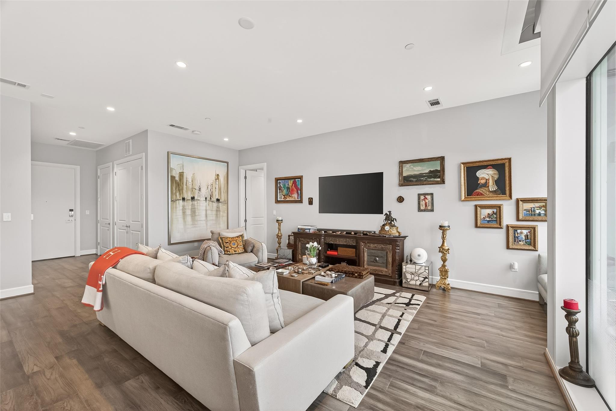 4521 San Felipe Street # 2602