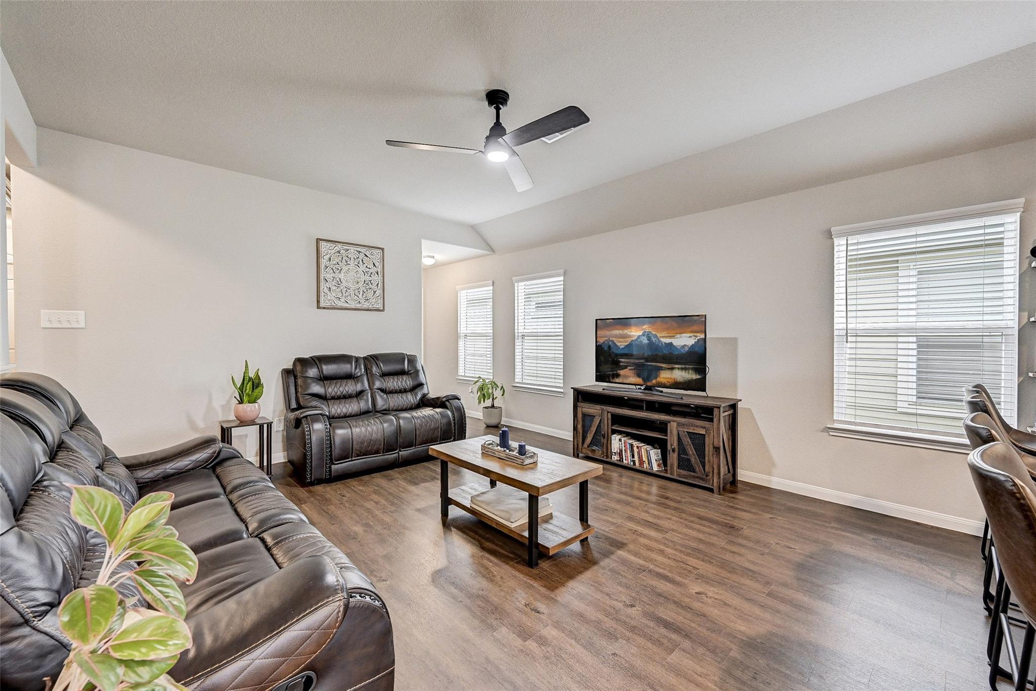 3627 Giorgio Pastel Place