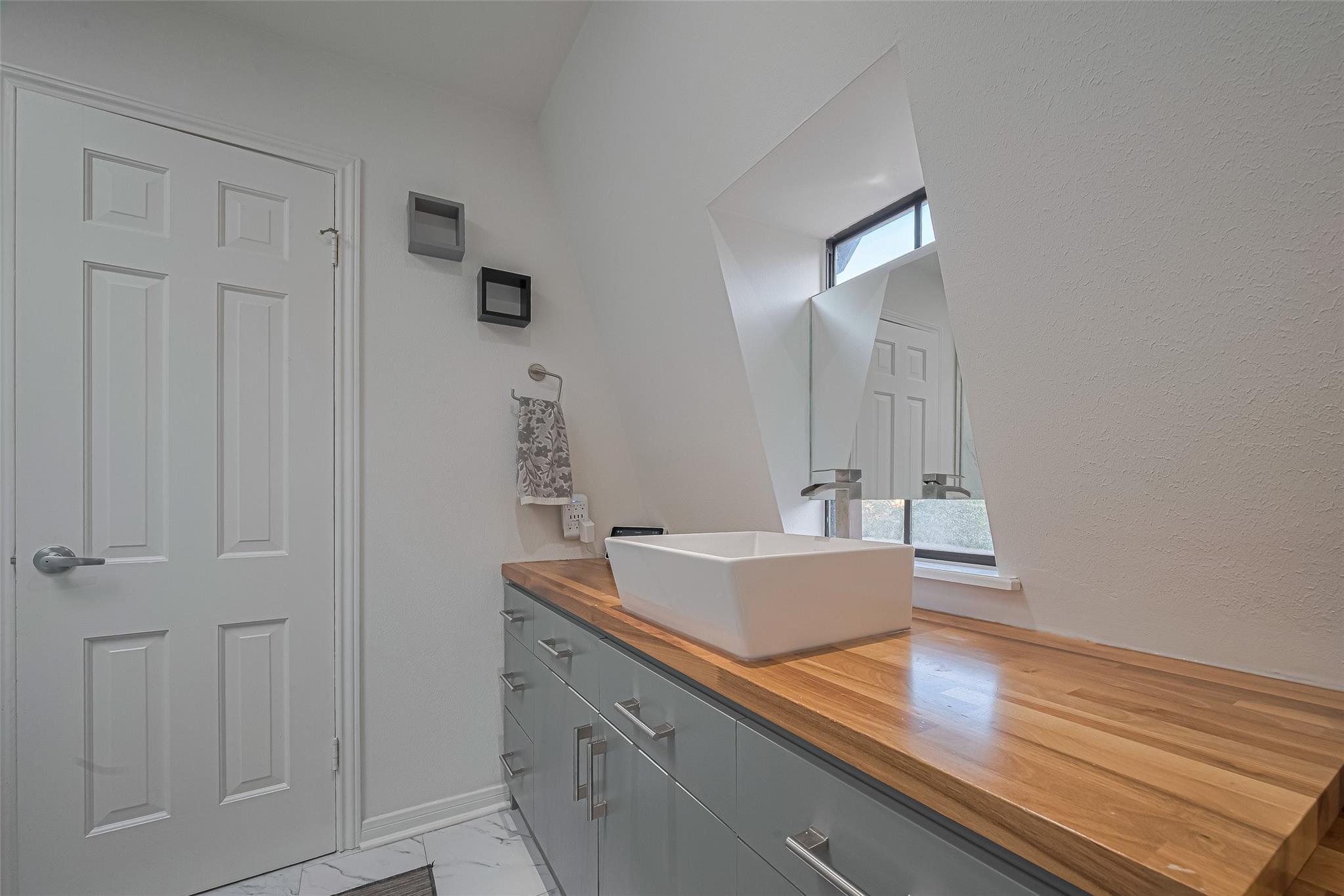 5368 Brownway Street # C32