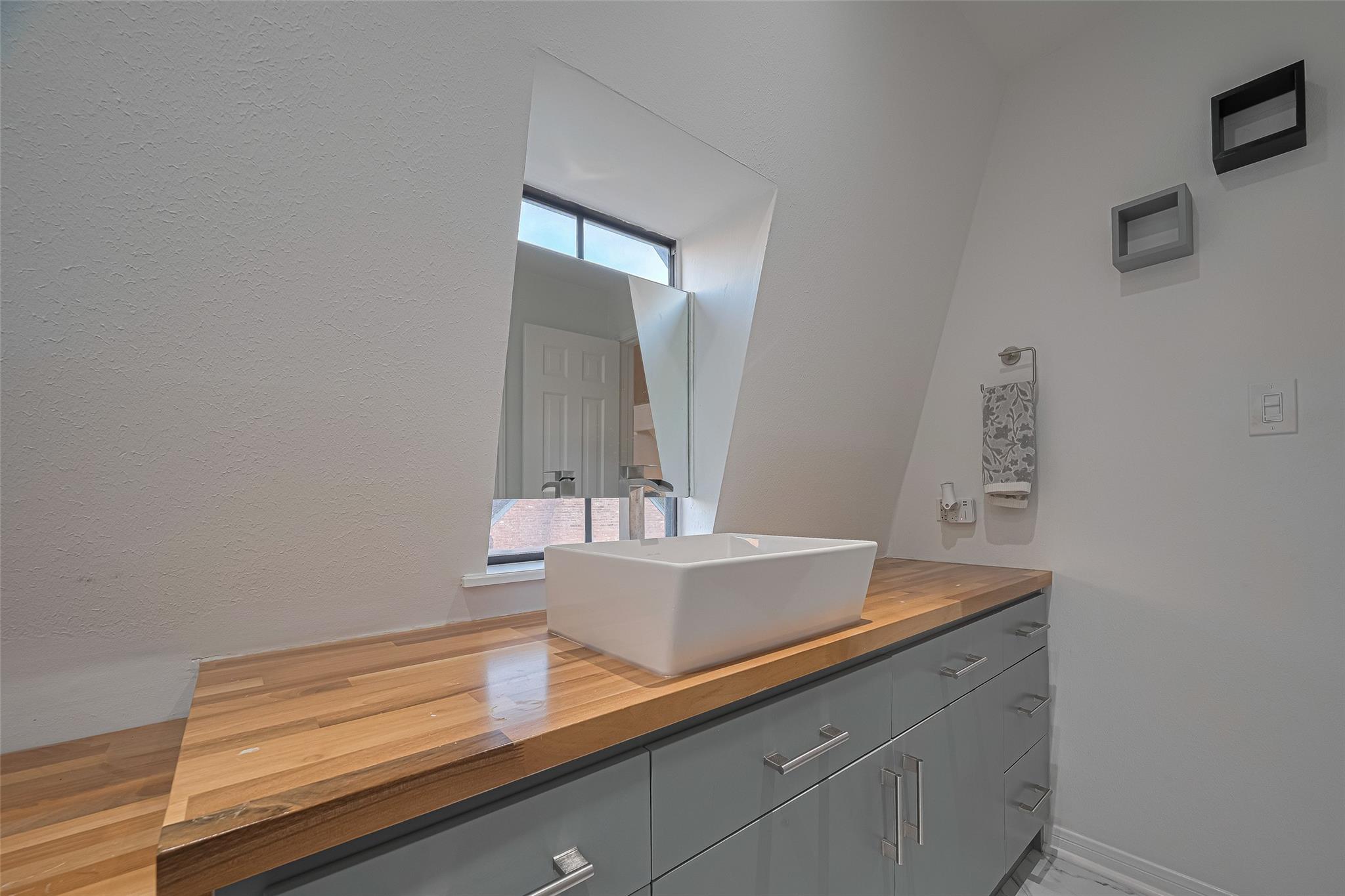 5368 Brownway Street # C32