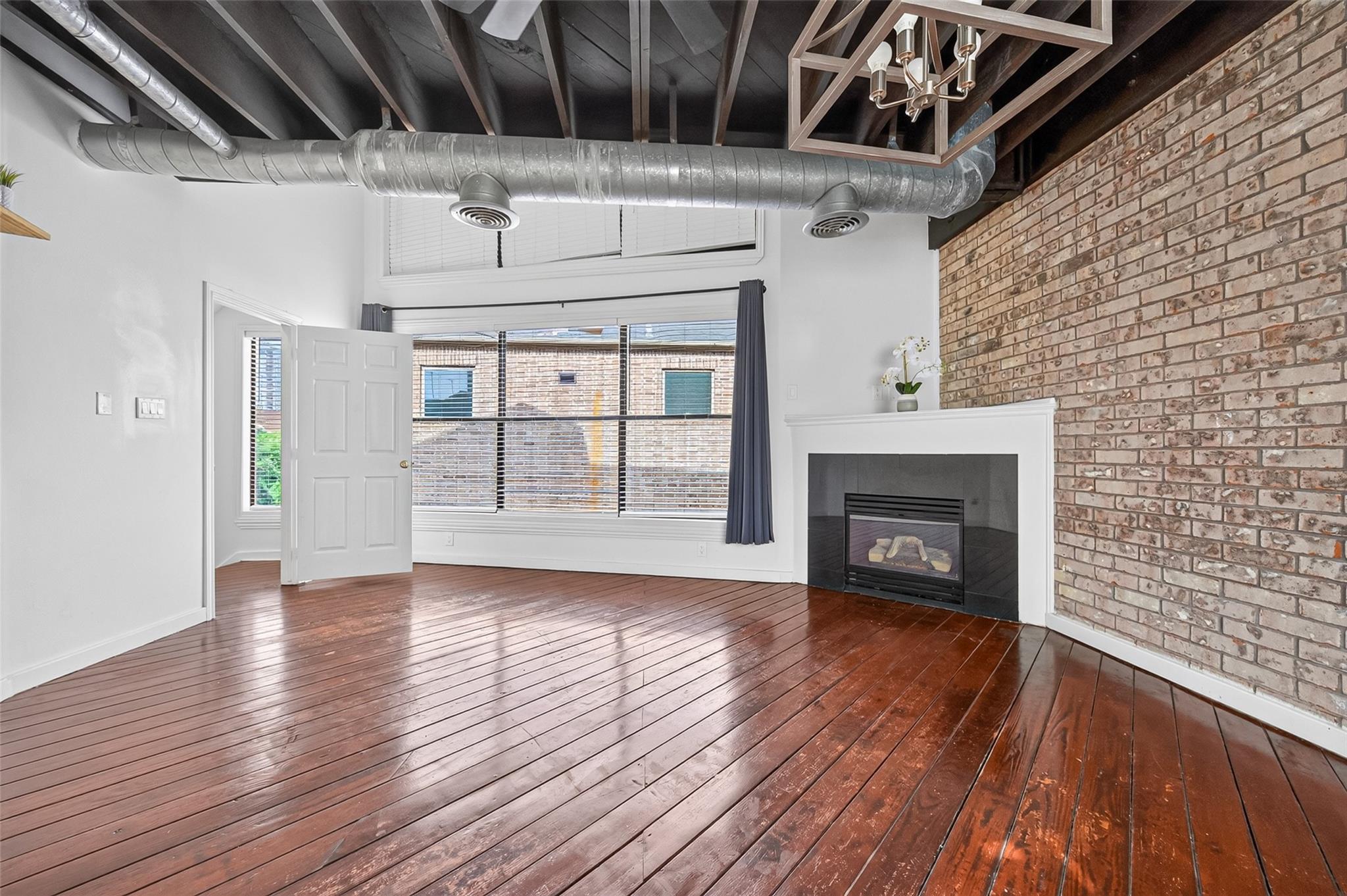 708 W Clay Street