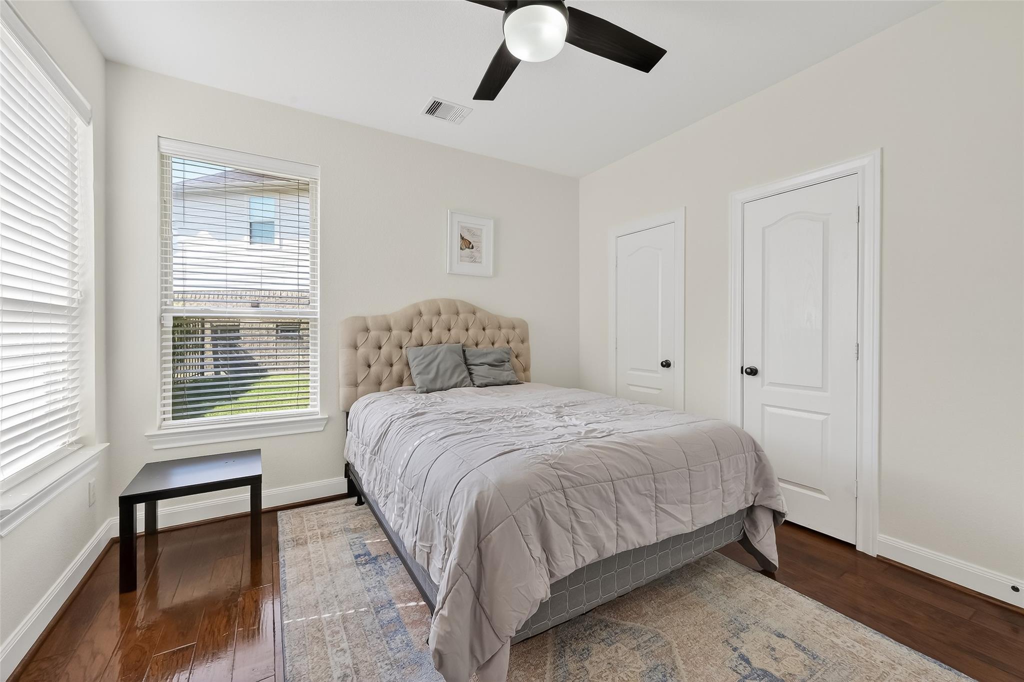 99 Buck Trail Place