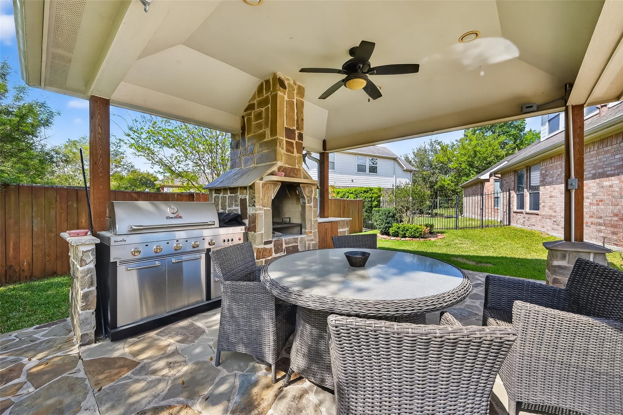 99 Buck Trail Place