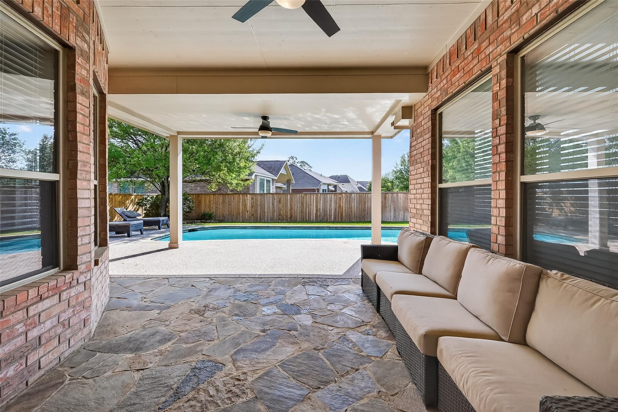 99 Buck Trail Place