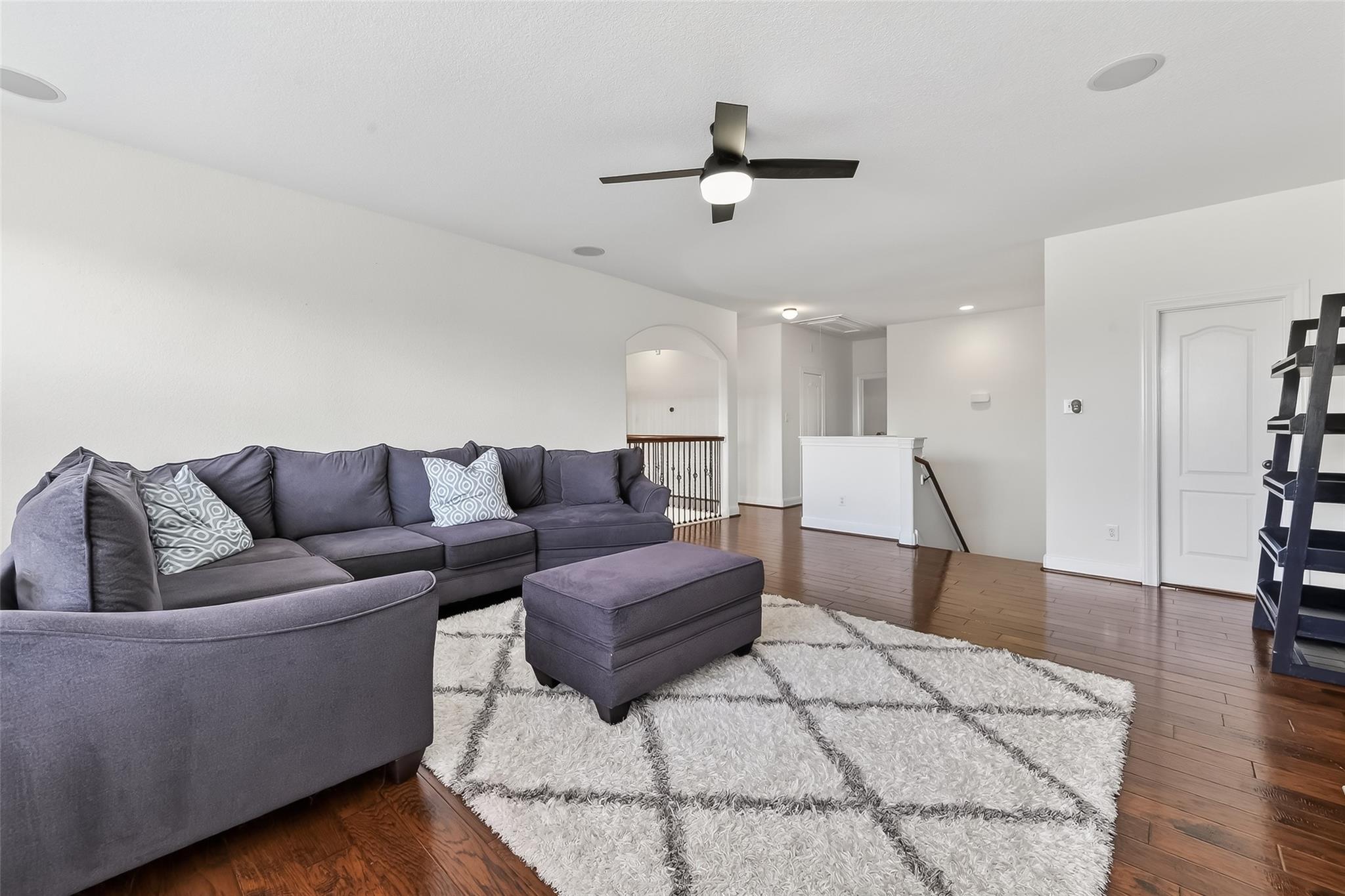 99 Buck Trail Place