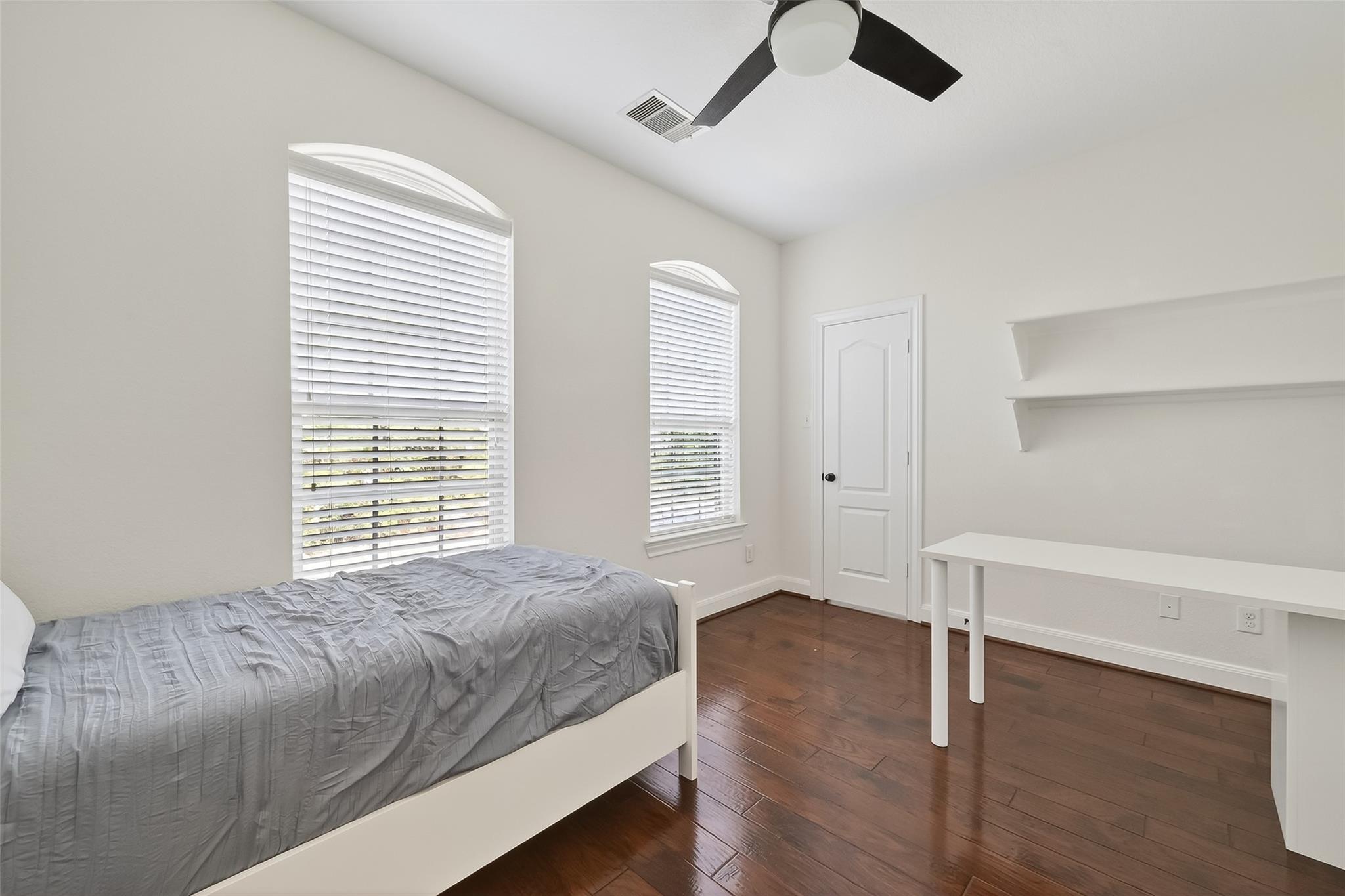 99 Buck Trail Place