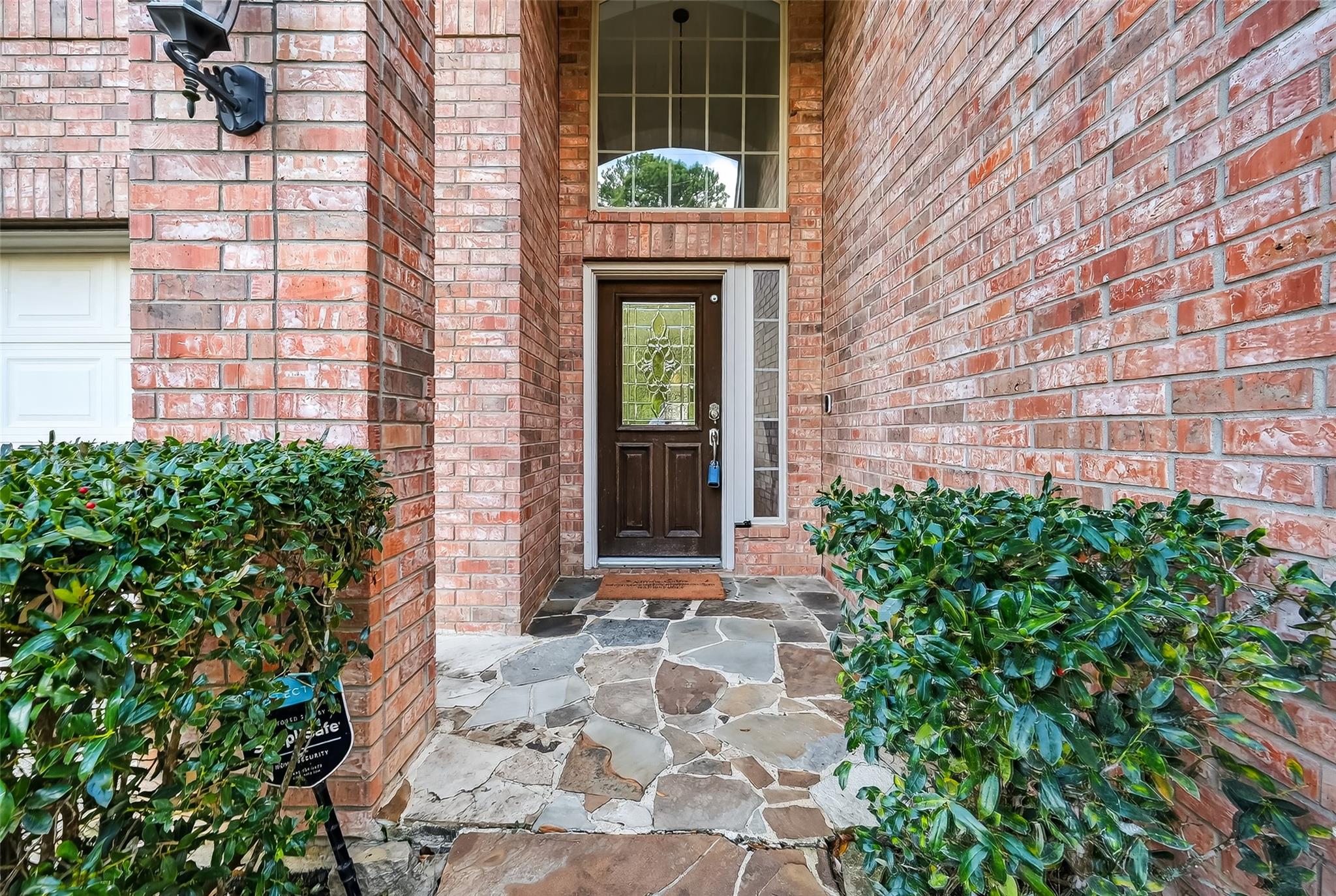 99 Buck Trail Place