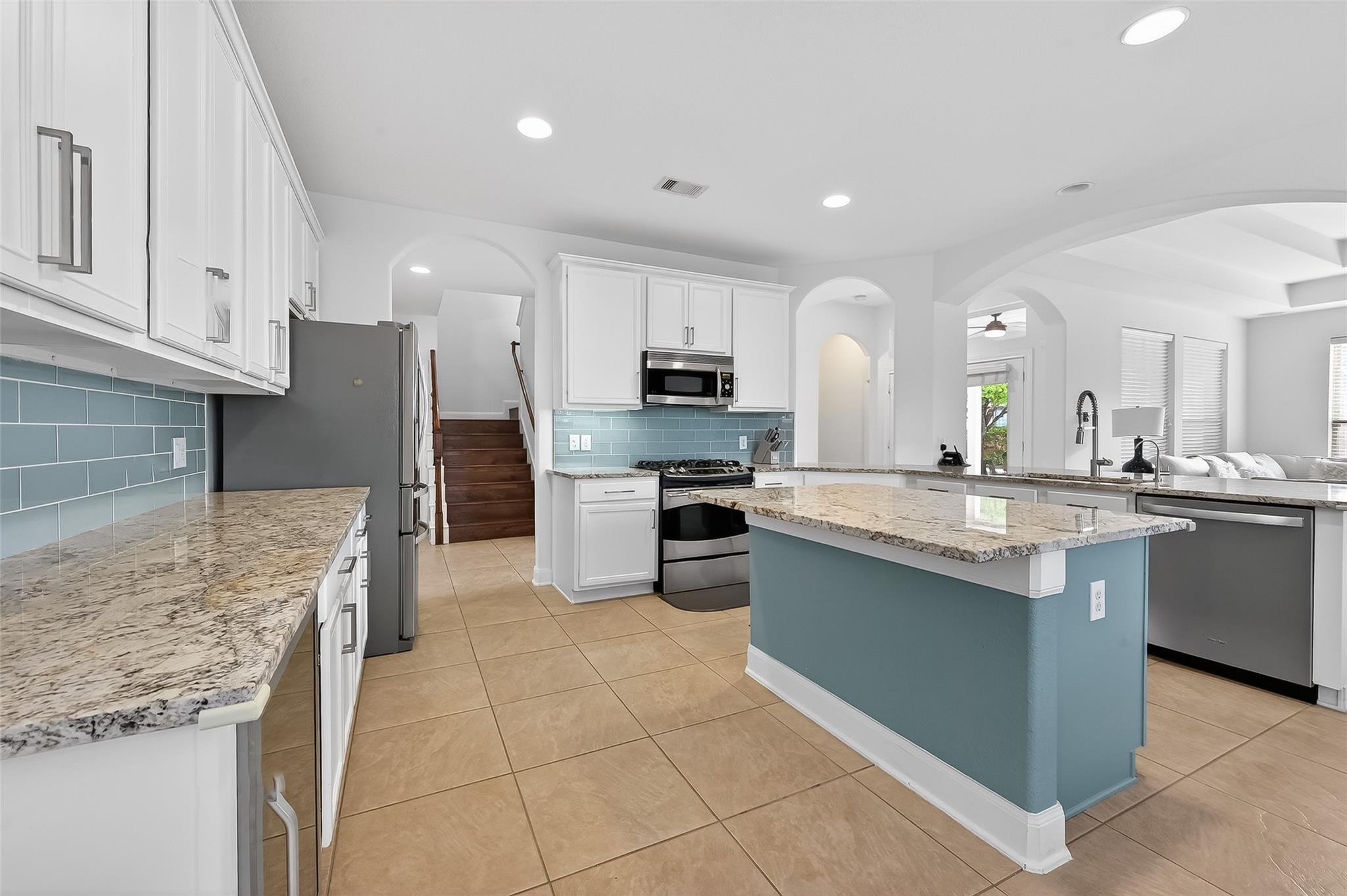 99 Buck Trail Place
