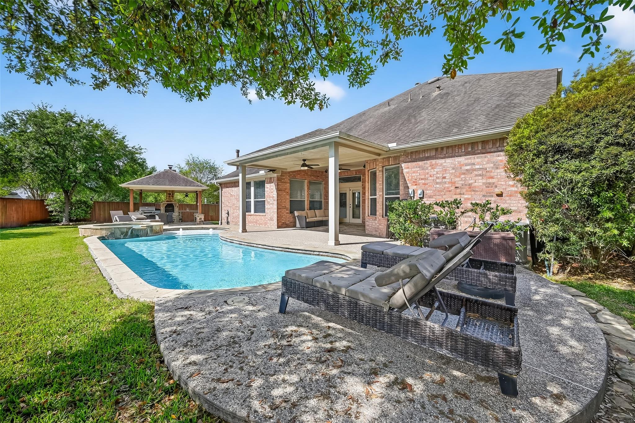 99 Buck Trail Place
