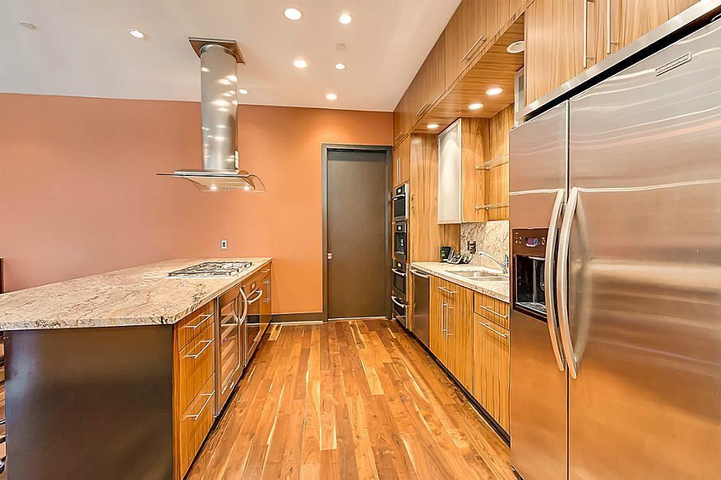 1600 Post Oak # 1202