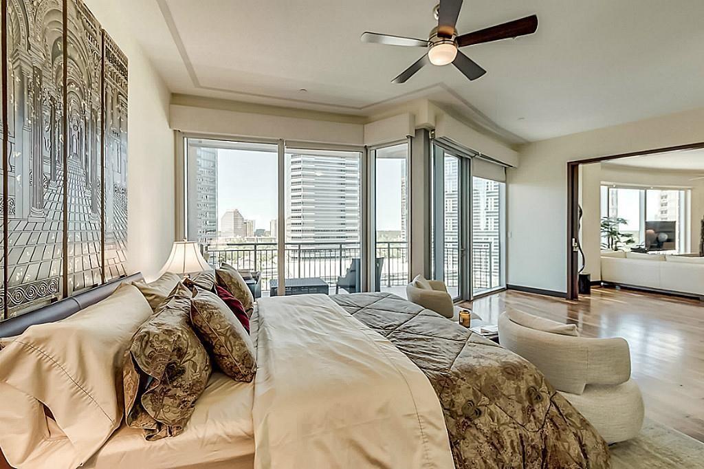 1600 Post Oak # 1202