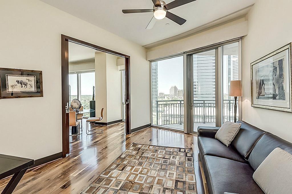 1600 Post Oak # 1202
