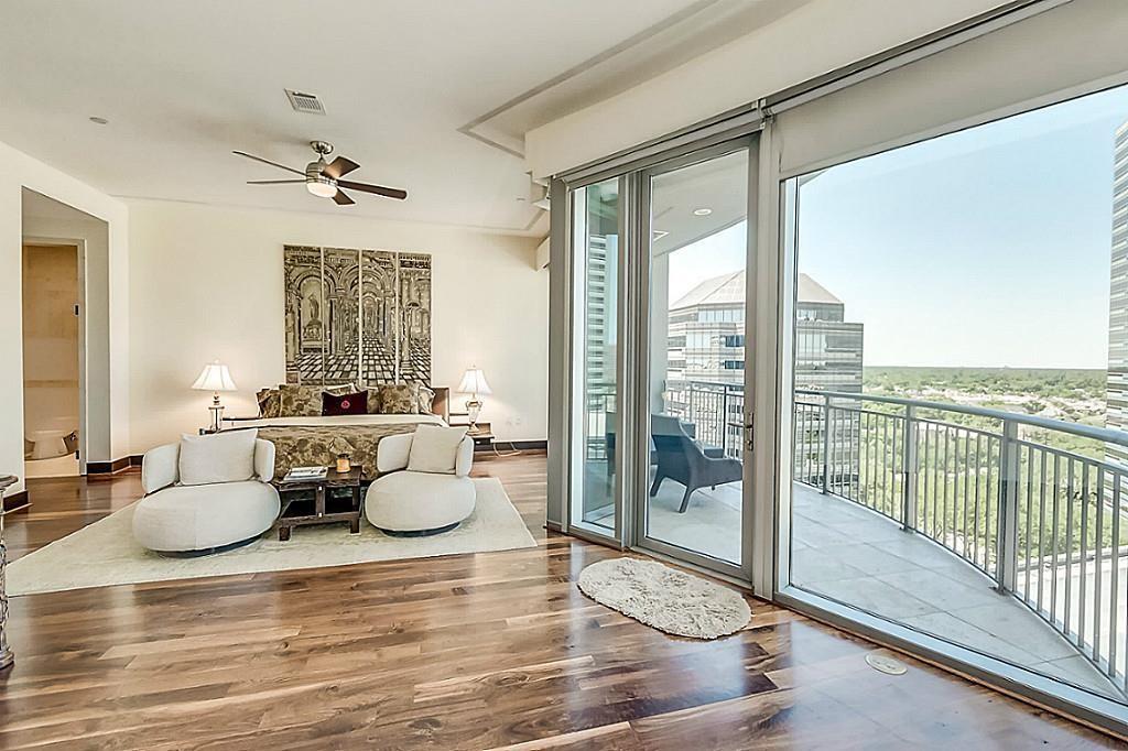 1600 Post Oak # 1202