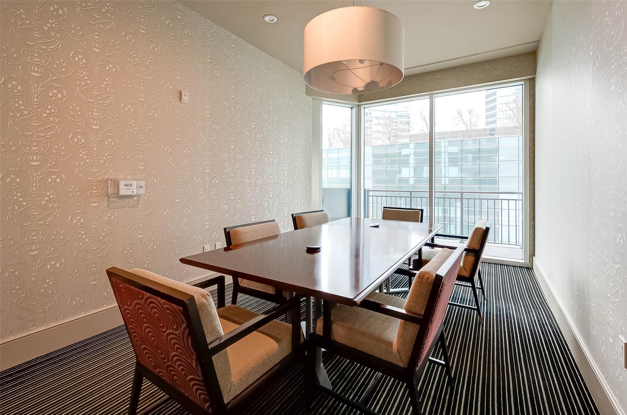 1600 Post Oak # 1202