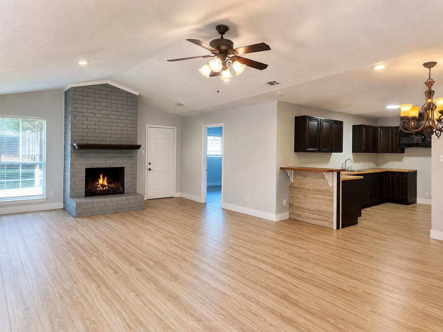 8004 Beechnut Street