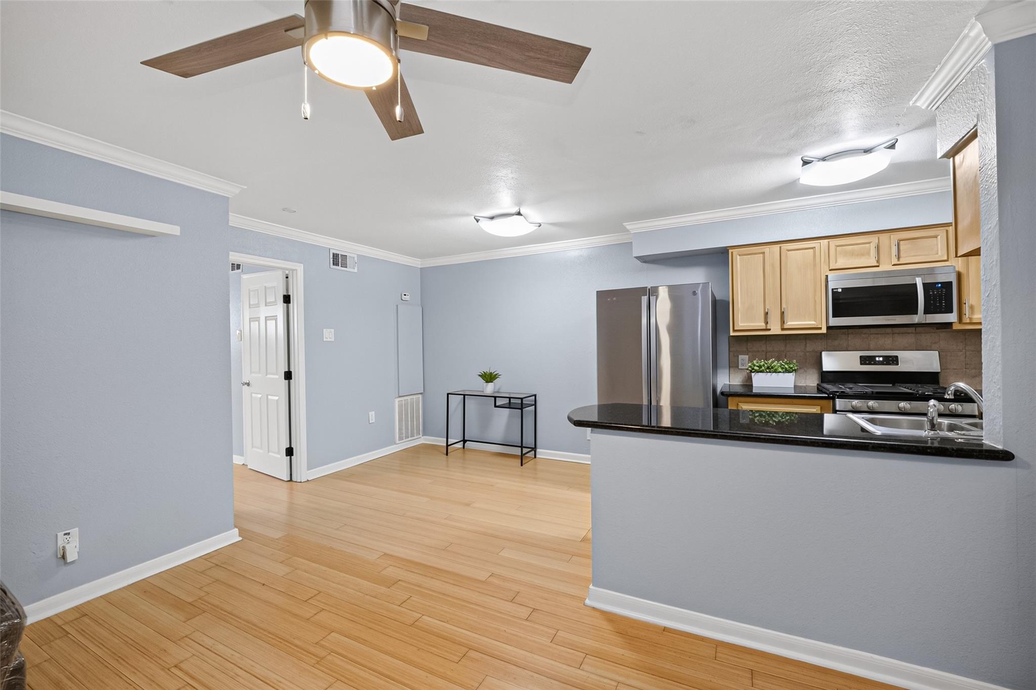 1404 Welch Street # 7