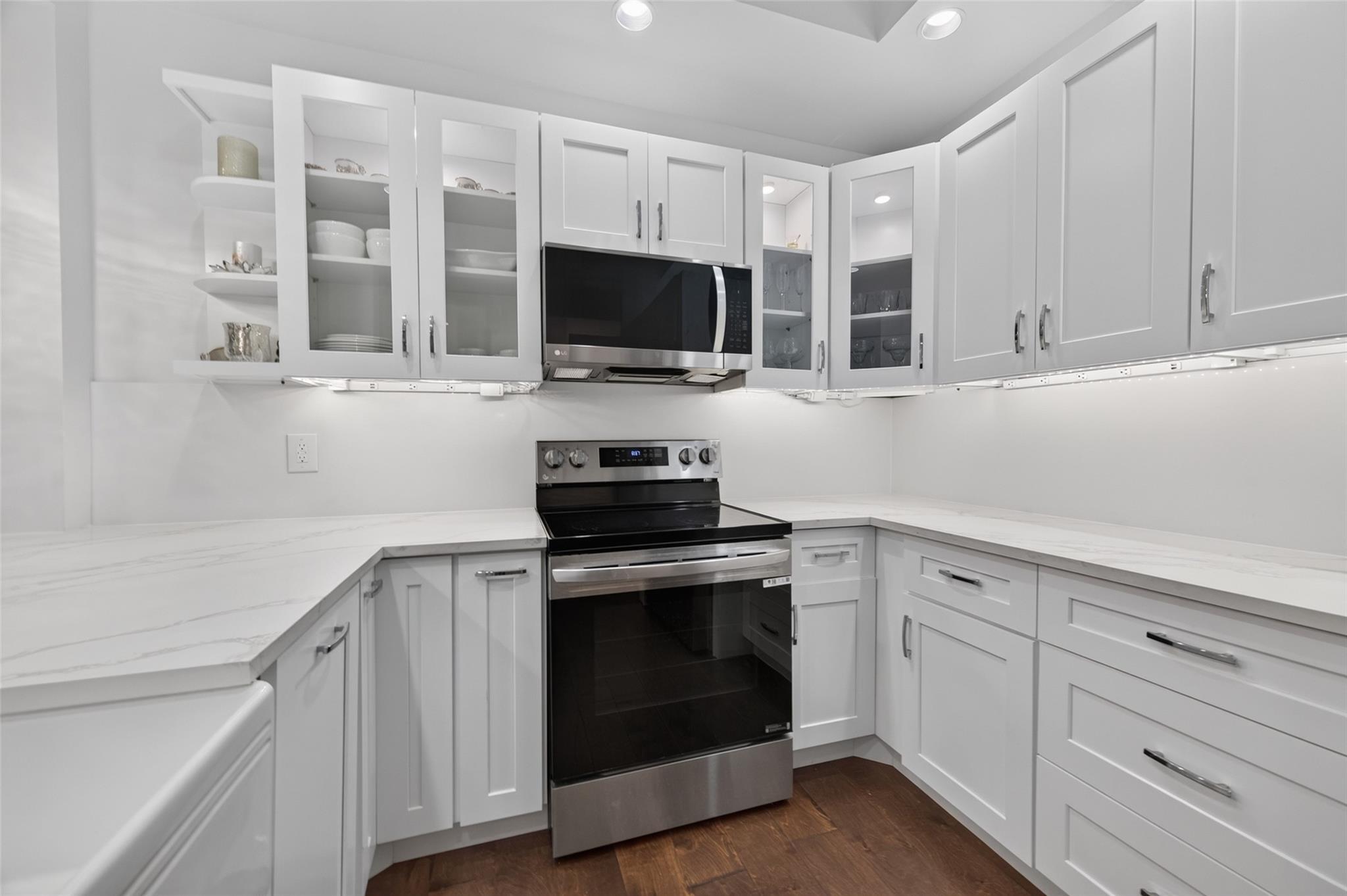 6000 Sugar Hill Drive # 17