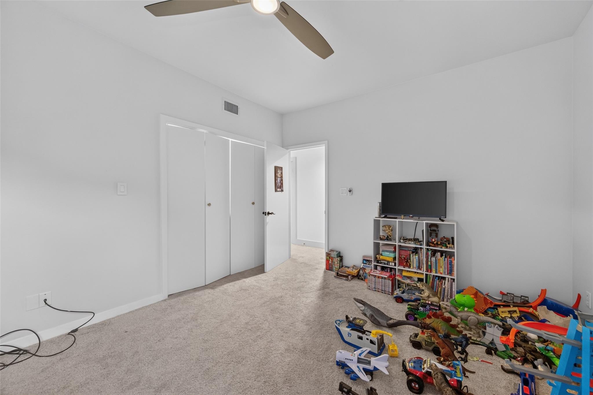 6000 Sugar Hill Drive # 17