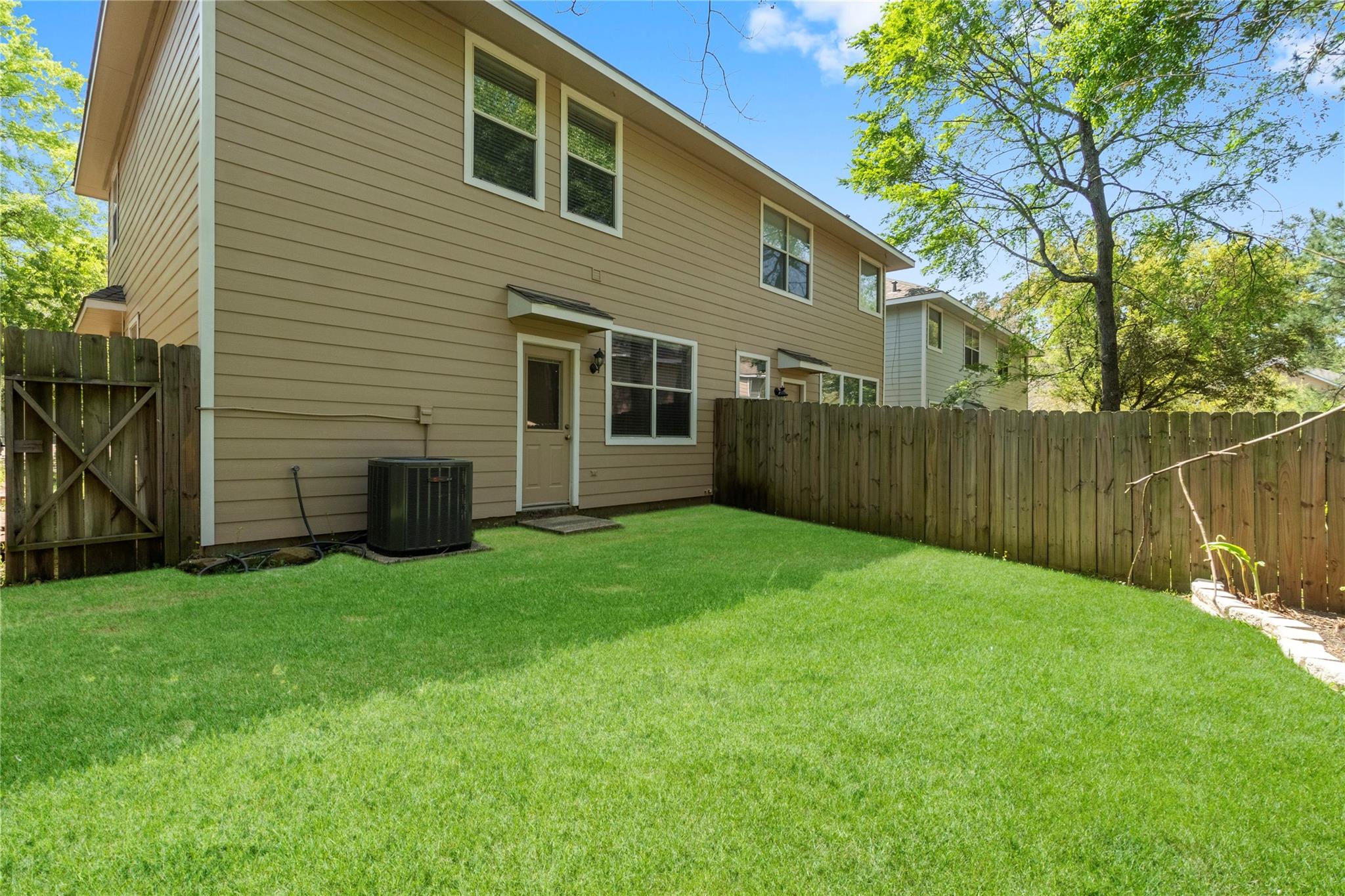 15 Blue Creek Place