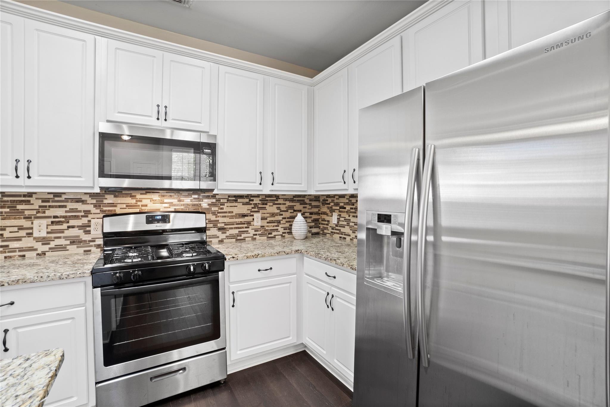 15 Blue Creek Place
