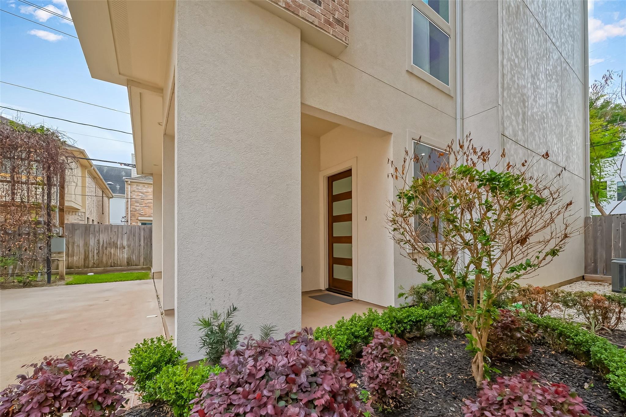 6007 San Felipe # B
