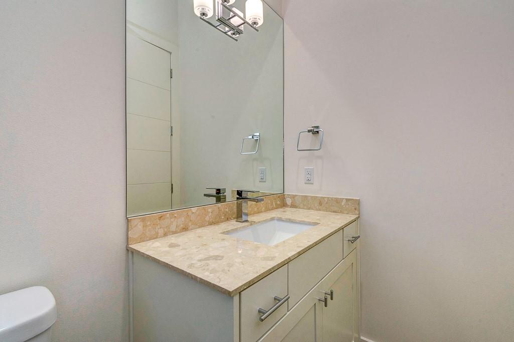 6007 San Felipe # B