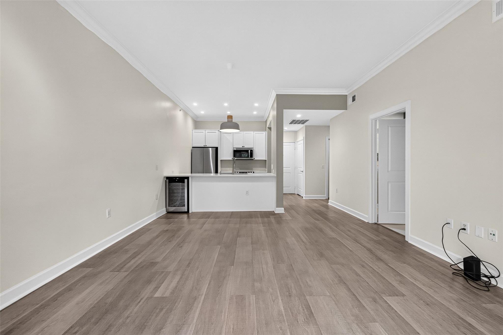 100 Willard Street # 21