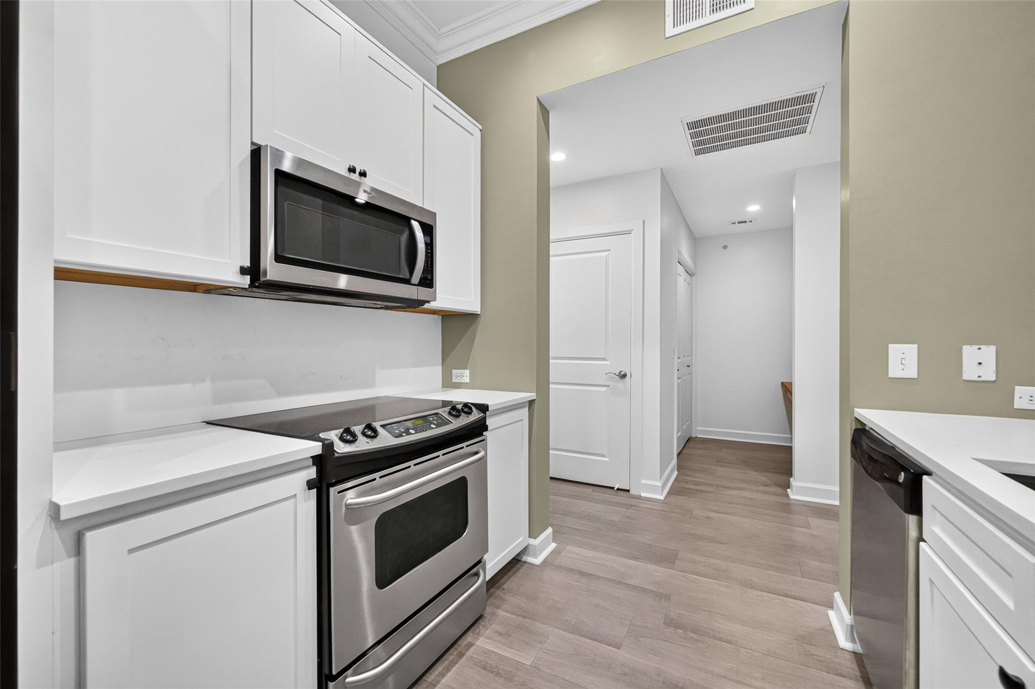 100 Willard Street # 21