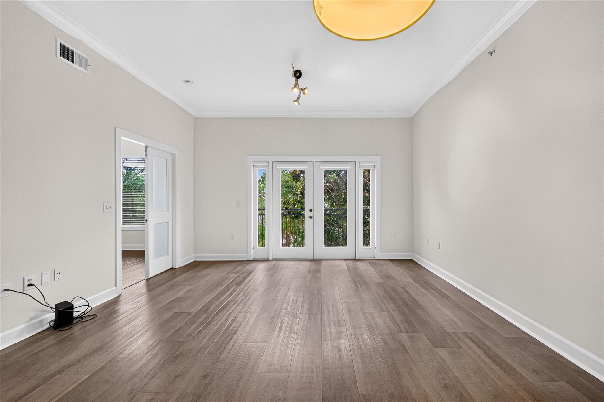 100 Willard Street # 21