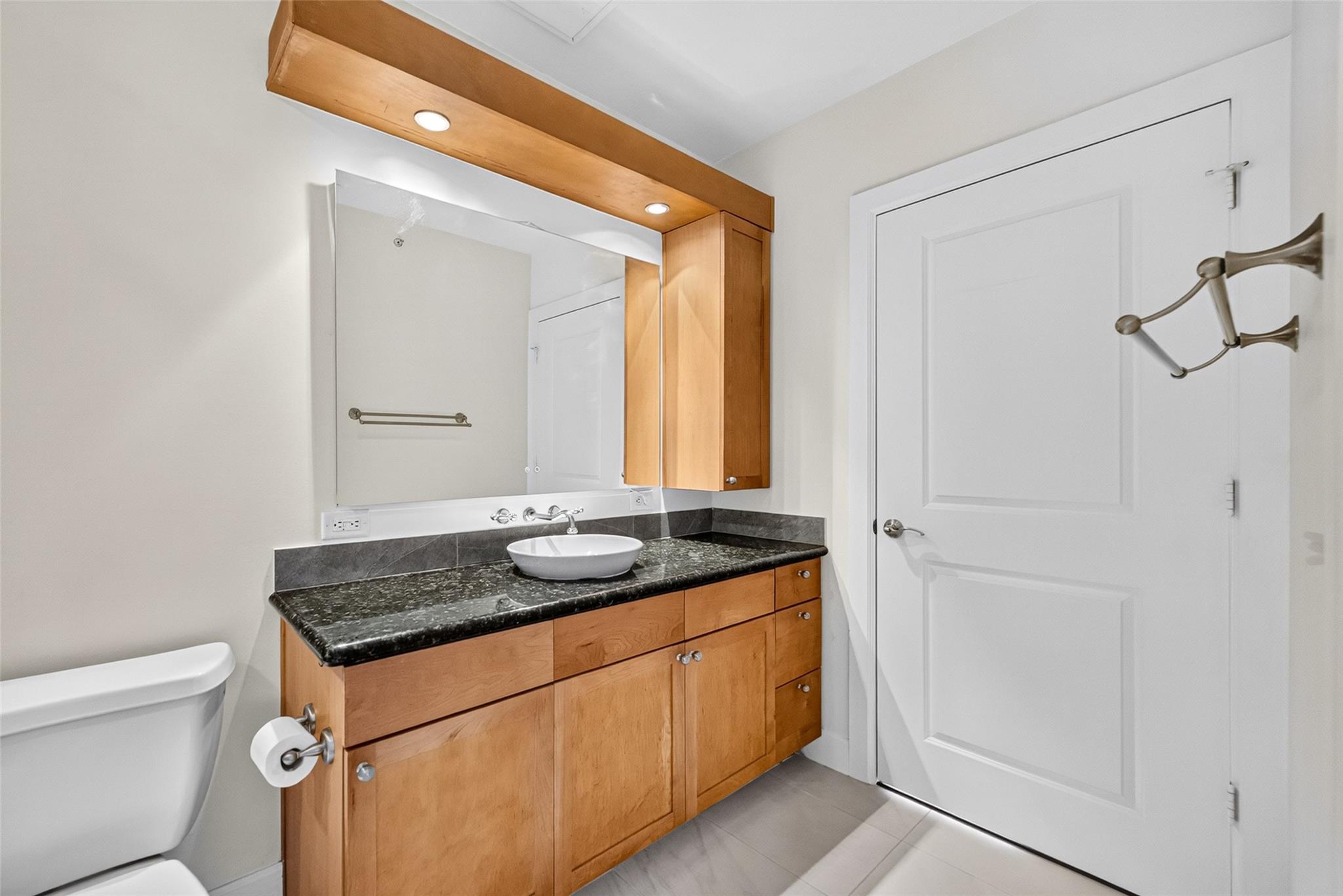 100 Willard Street # 21