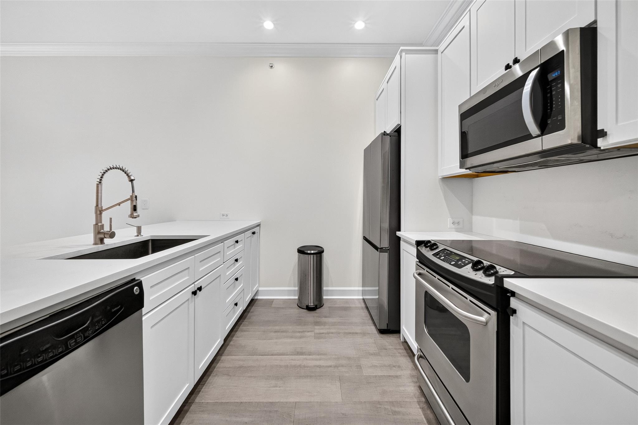 100 Willard Street # 21