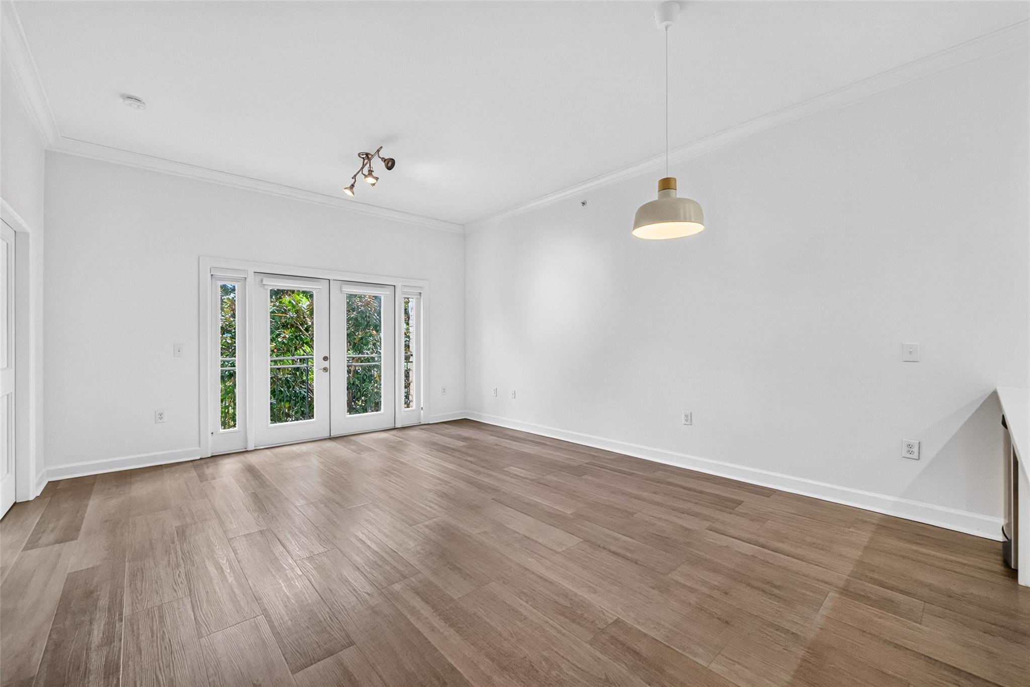 100 Willard Street # 21