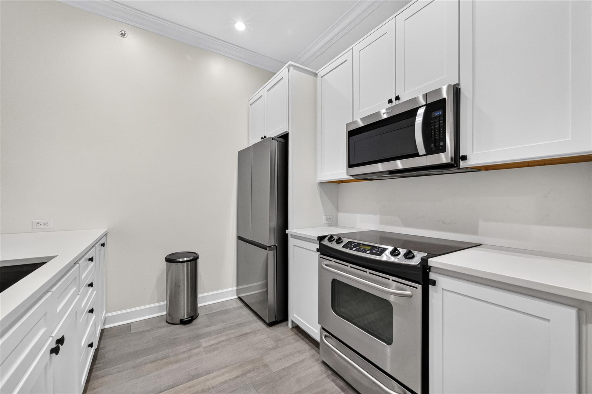 100 Willard Street # 21