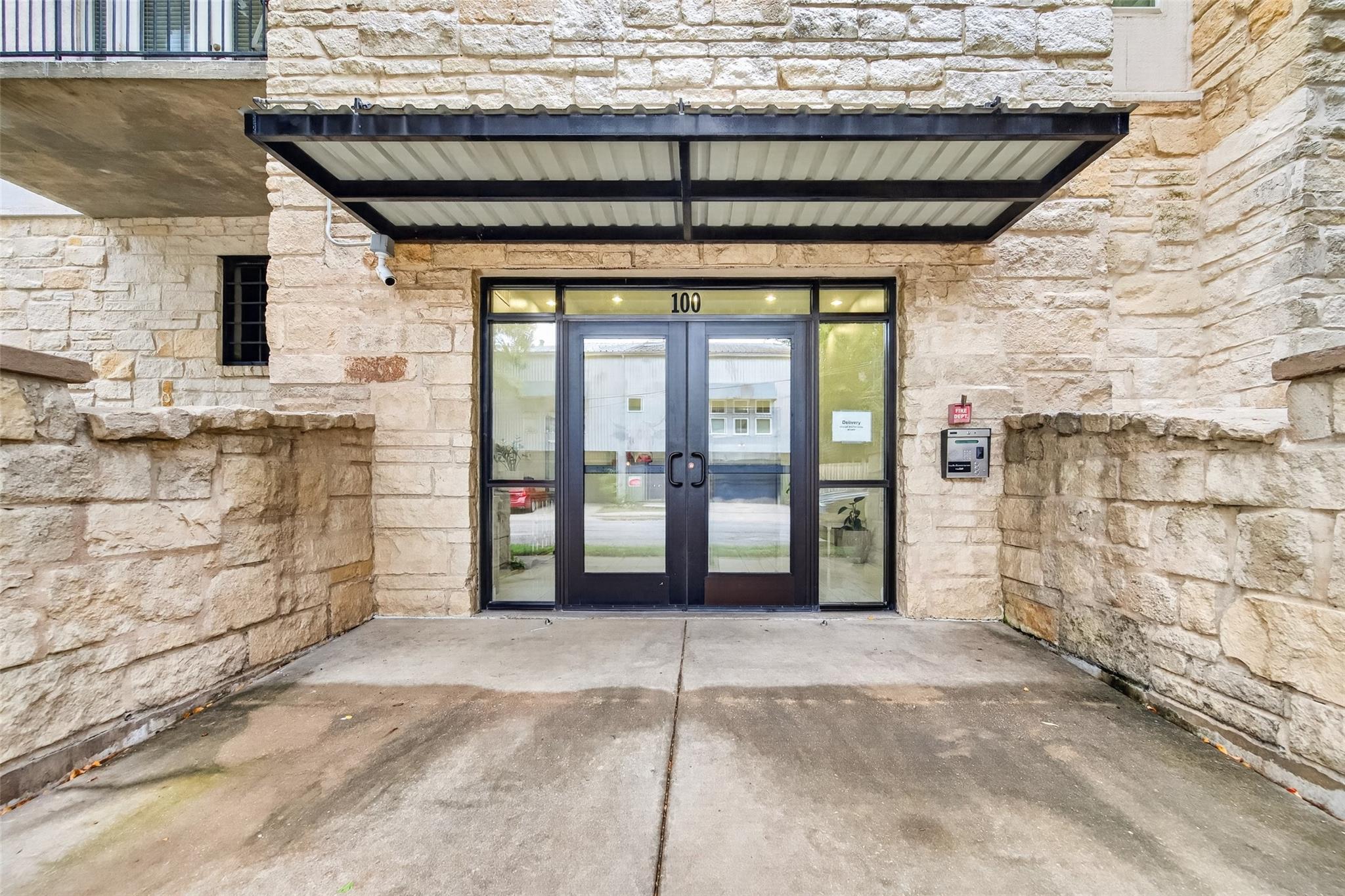 100 Willard Street # 21