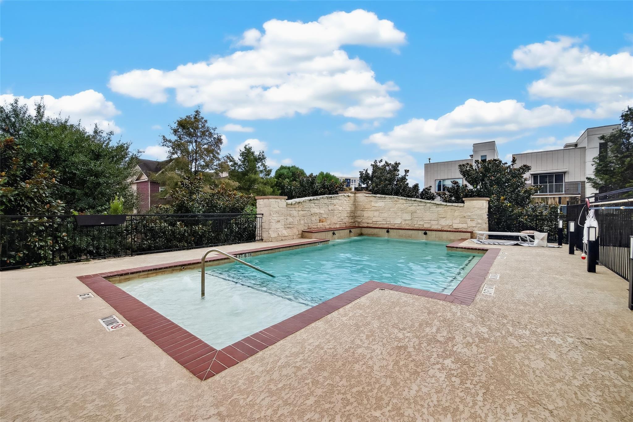 100 Willard Street # 21