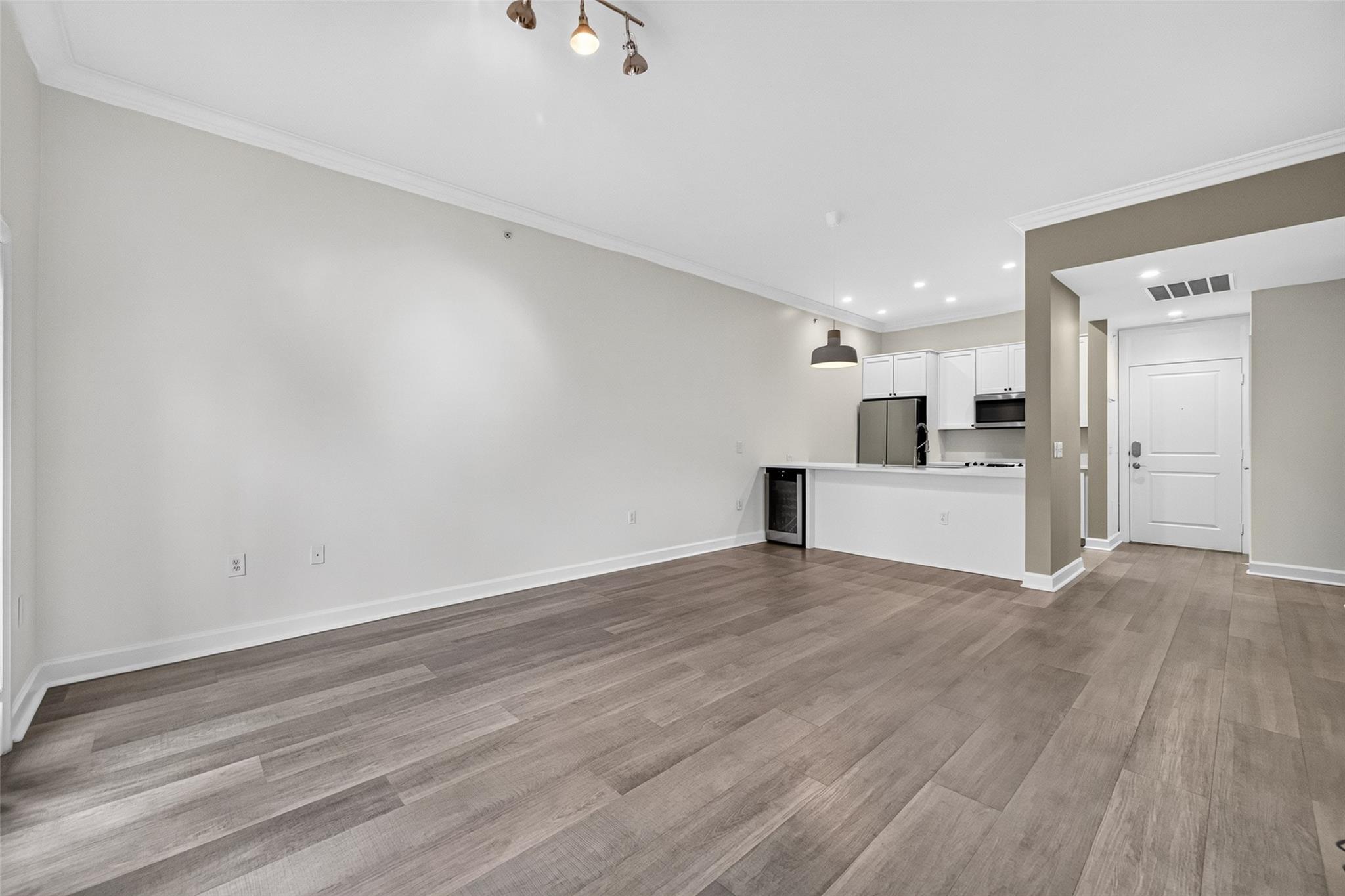 100 Willard Street # 21