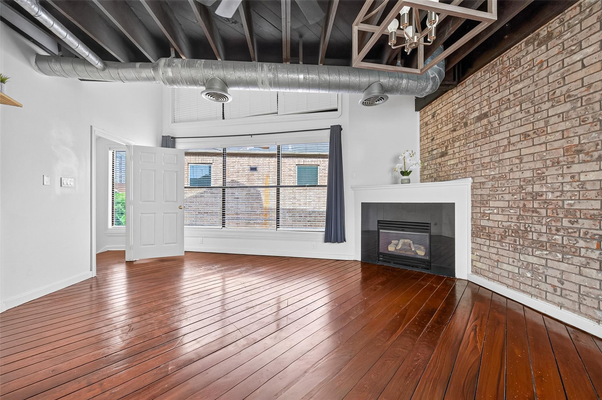 708 W Clay Street