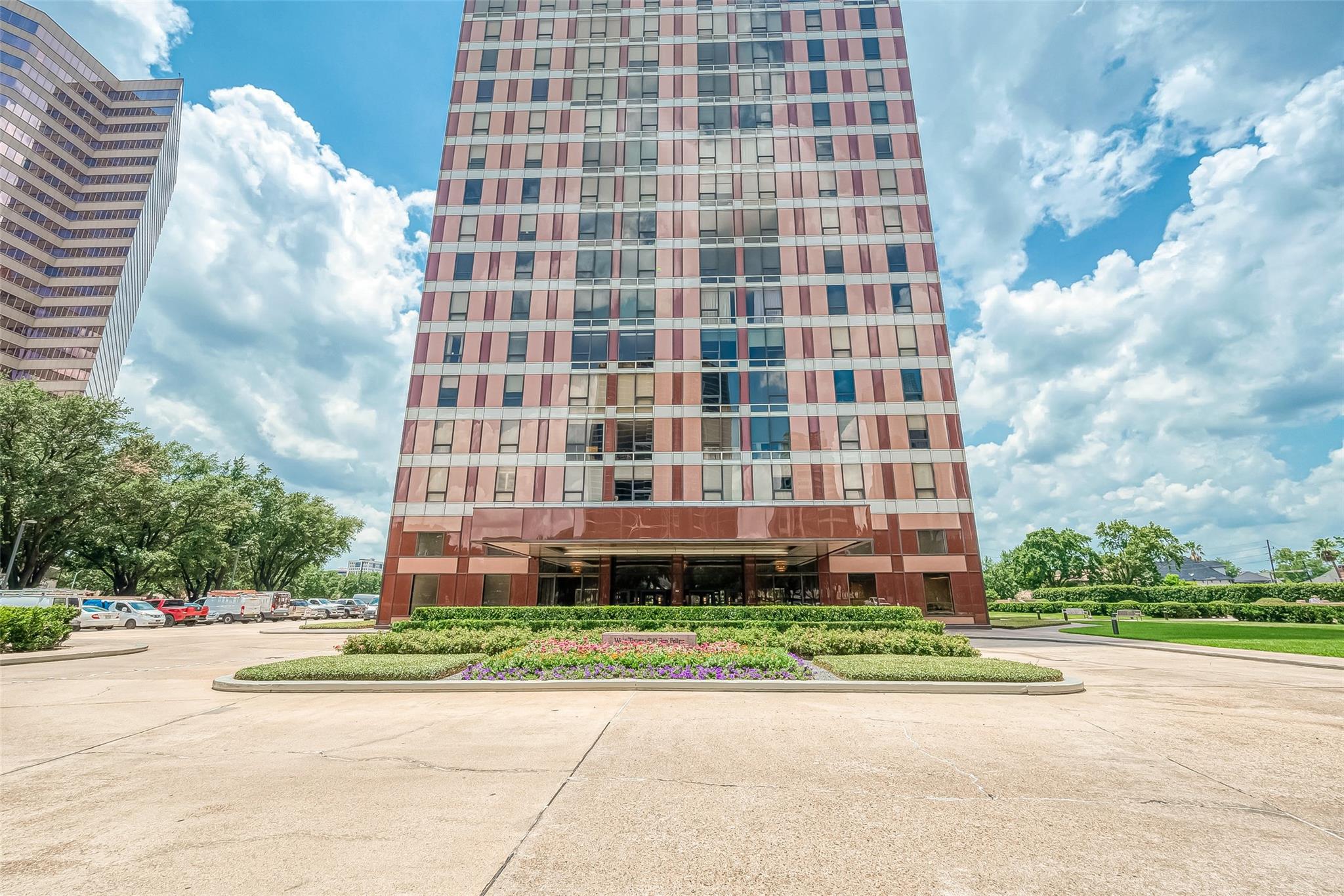 5110 San Felipe Street # 32W