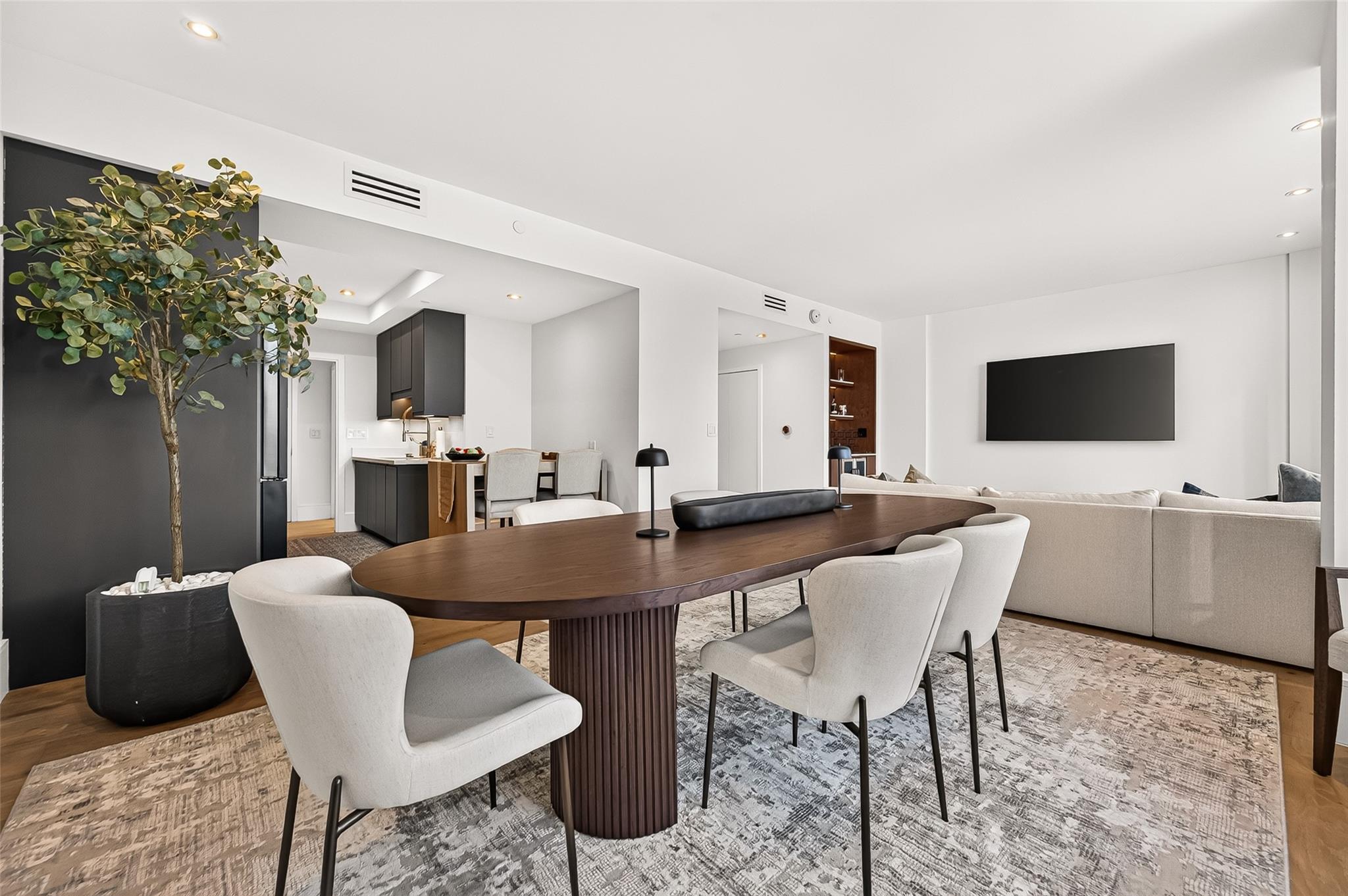 5110 San Felipe Street # 32W