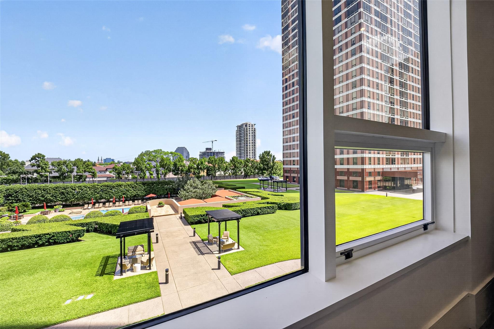 5110 San Felipe Street # 32W