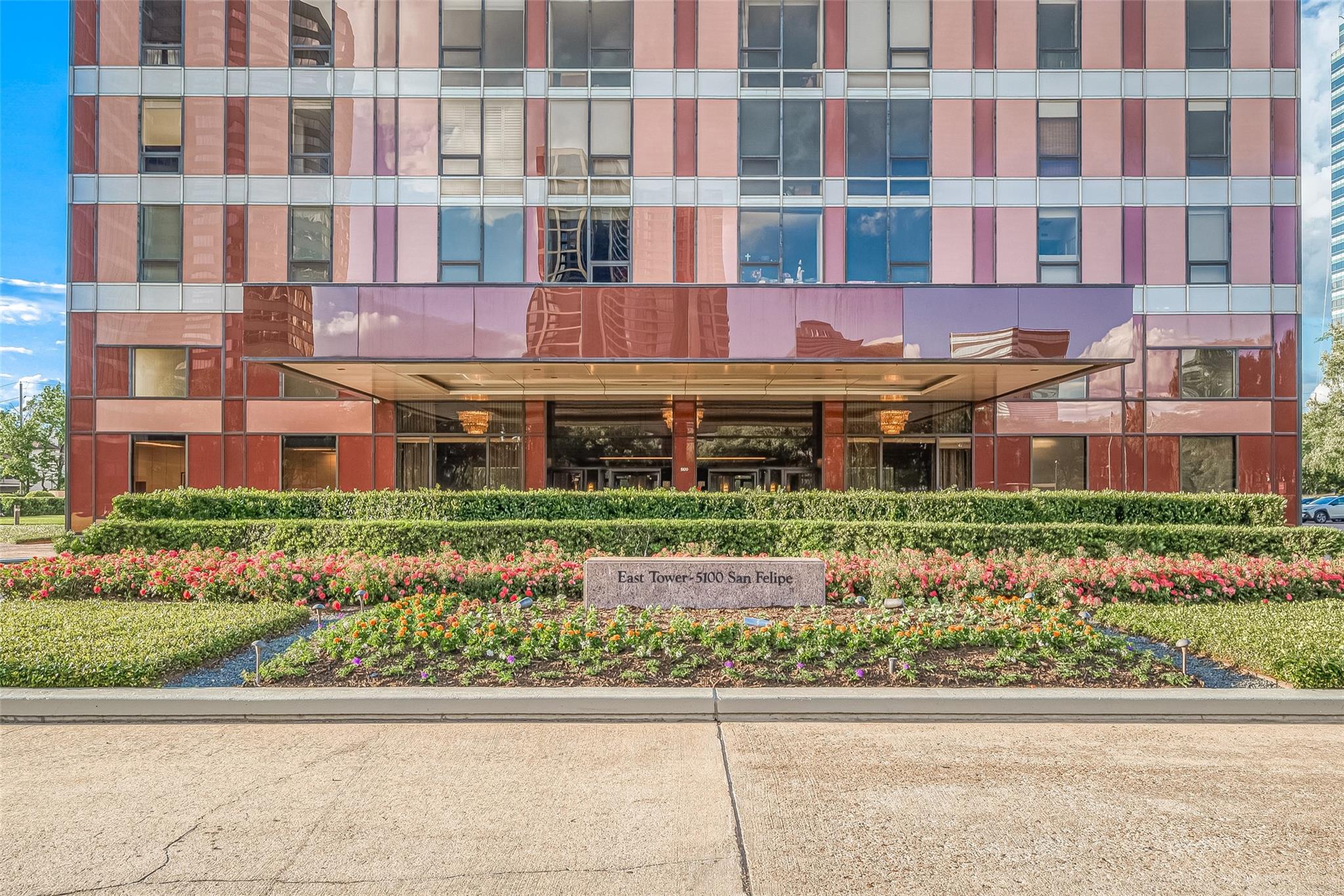 5110 San Felipe Street # 32W
