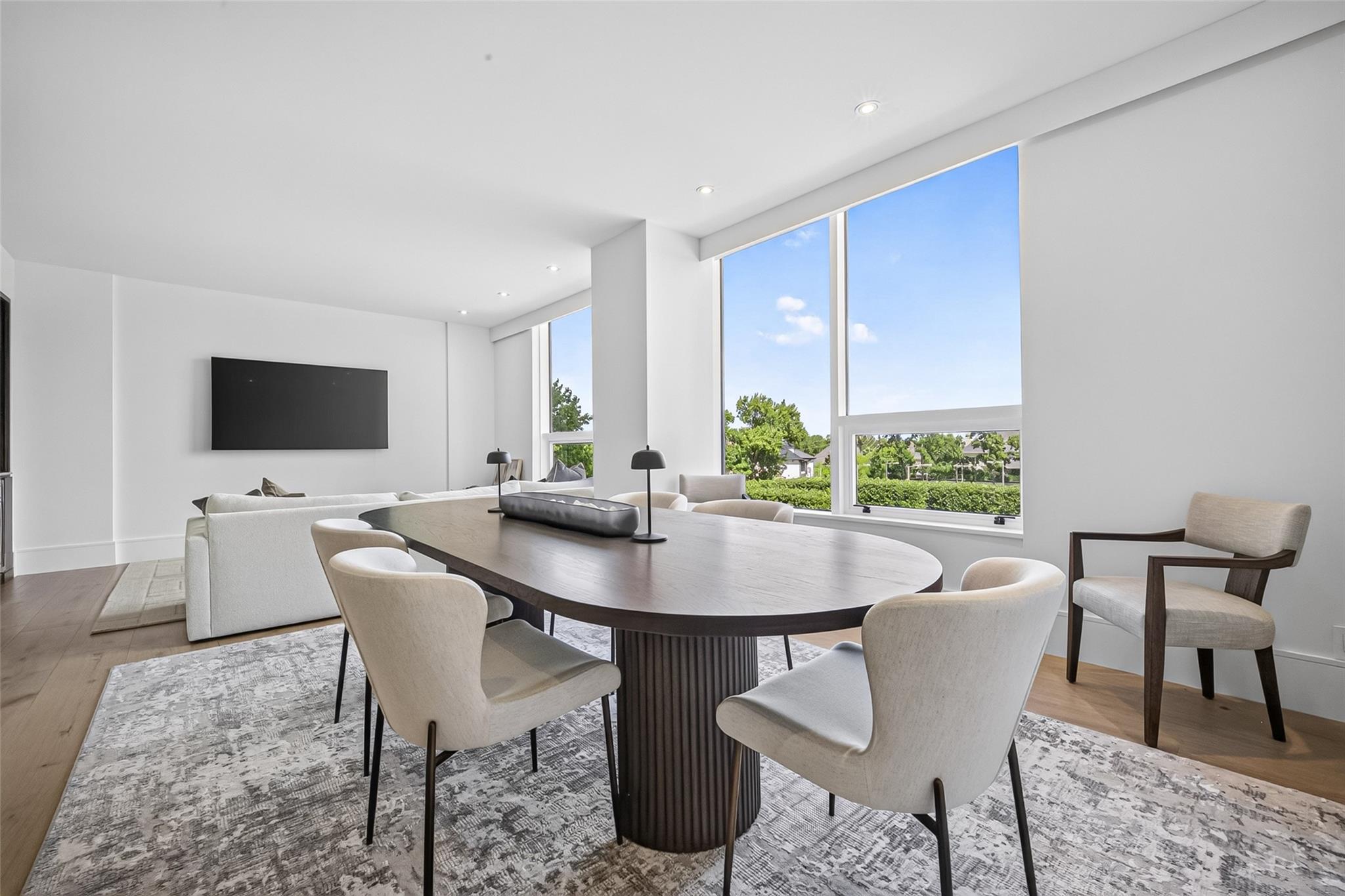 5110 San Felipe Street # 32W