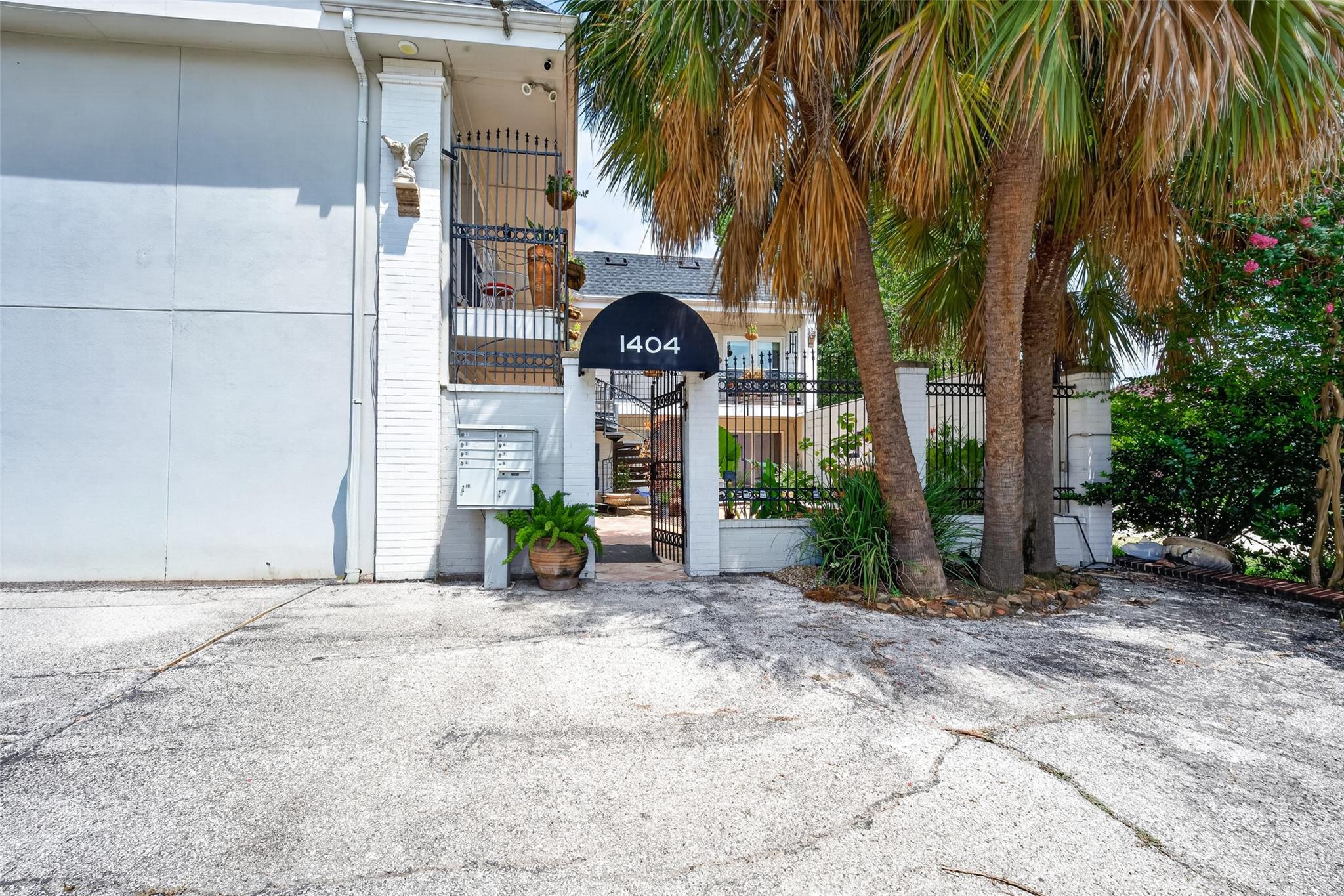 1404 Welch Street # 7
