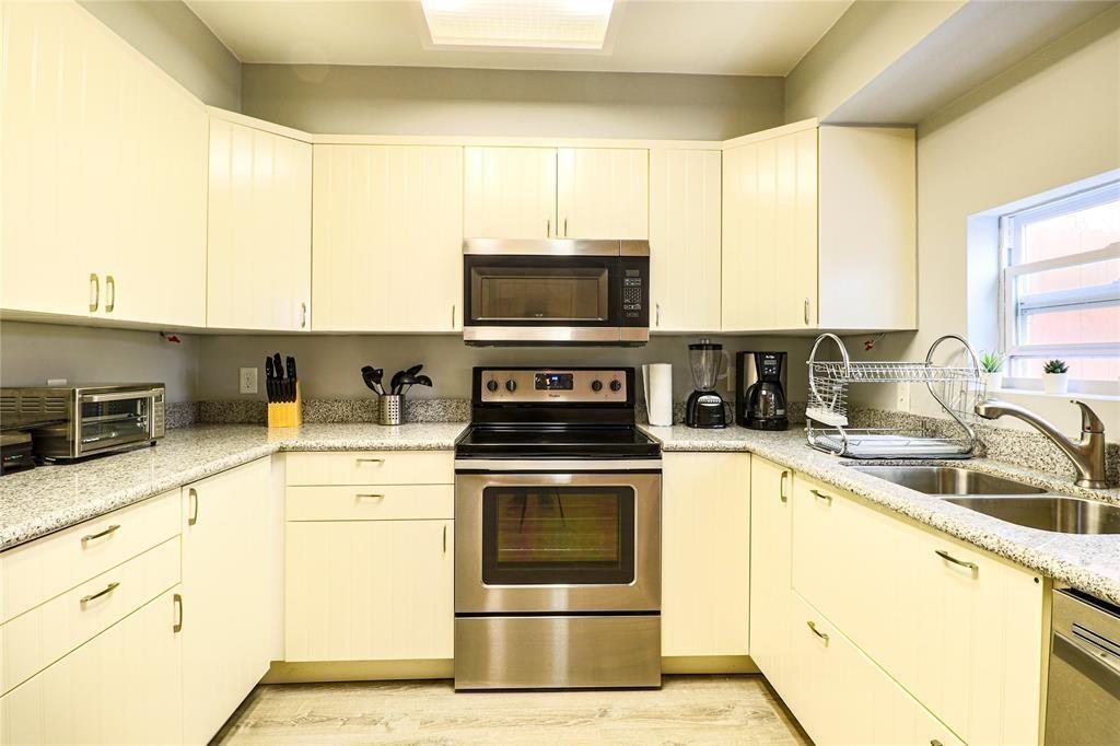 4724 Post Oak Timber Drive Unit: 8/65