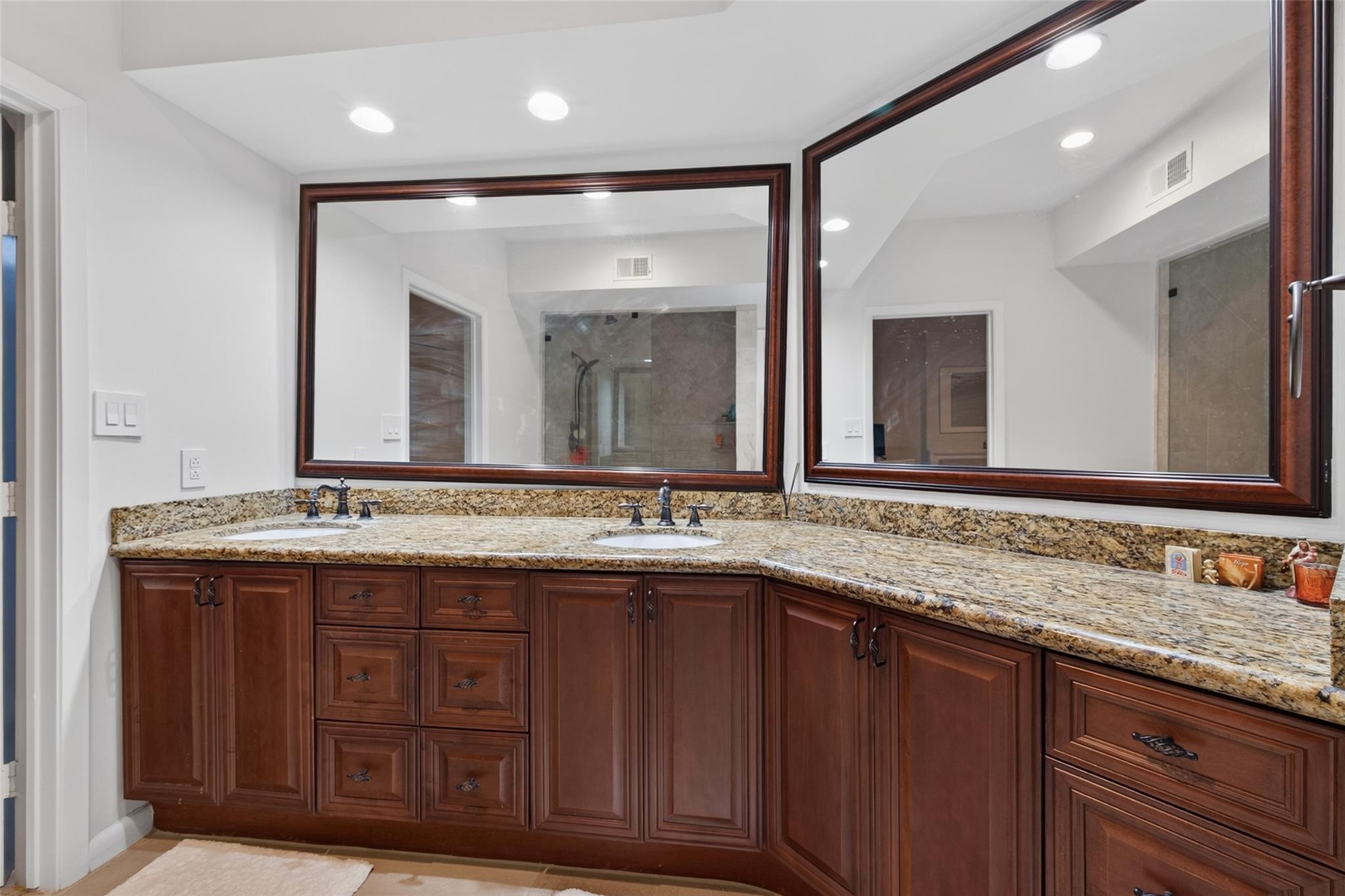 6000 Sugar Hill Drive # 17