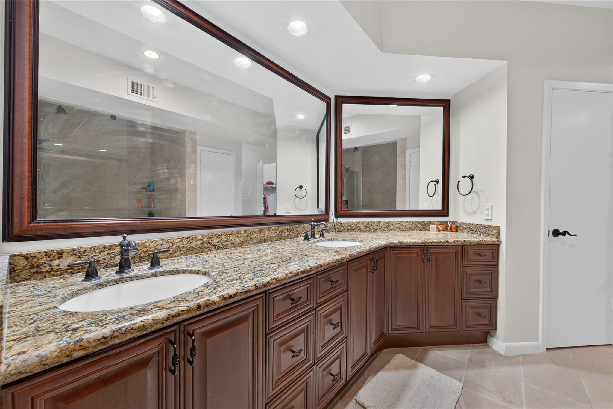 6000 Sugar Hill Drive # 17