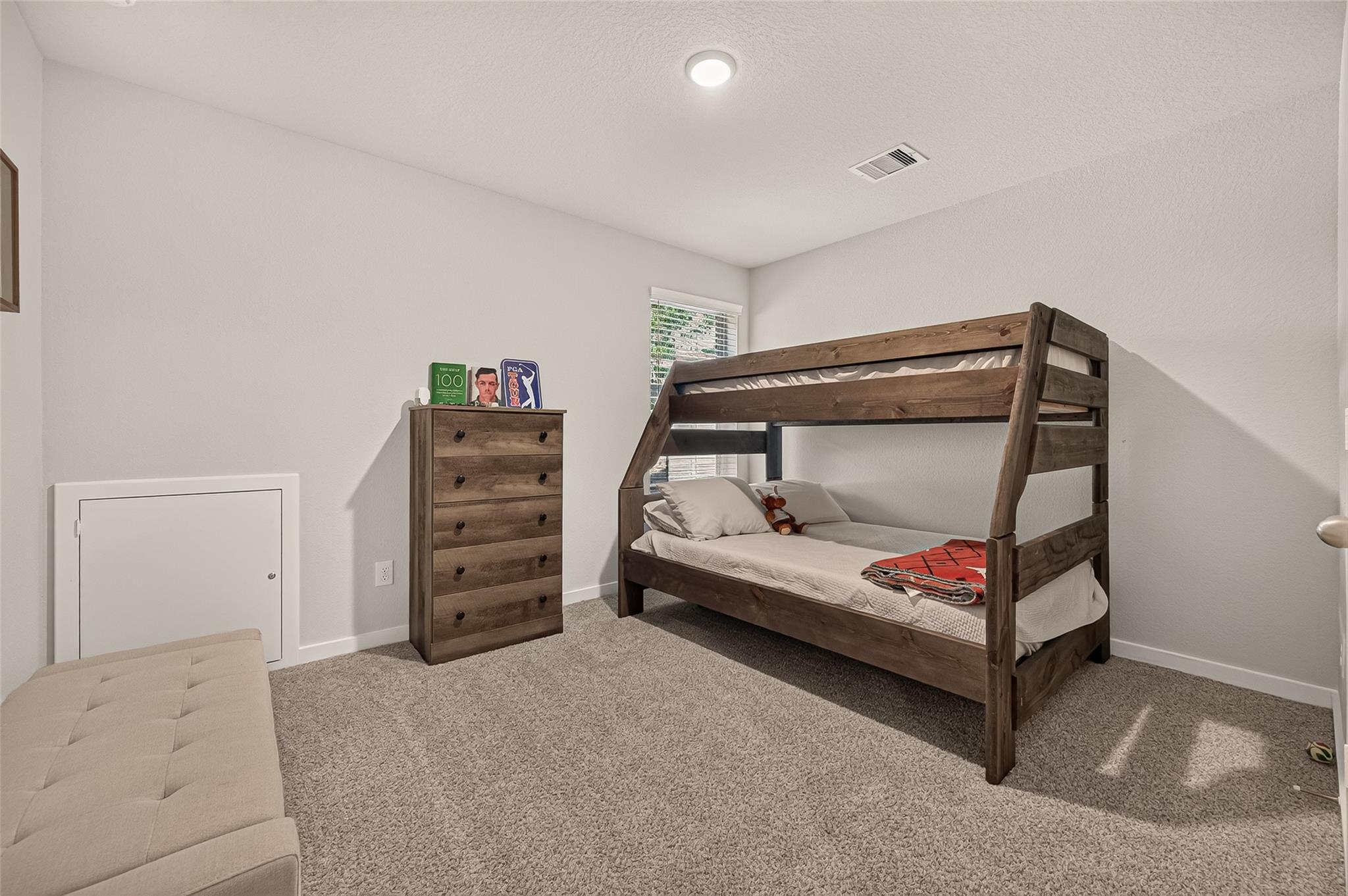 8522 Blueberry Ash Street