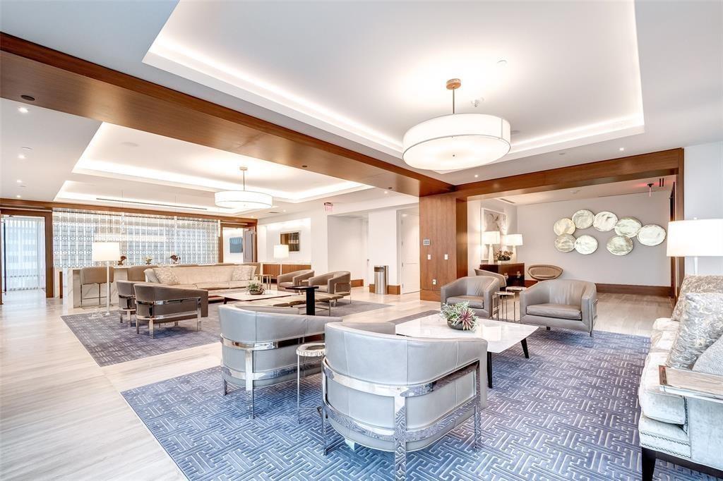 2047 Westcreek Lane # 801